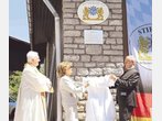 Kleine Tafel, großer Festakt: Charlotte Knobloch bei der Polizei-Stiftung