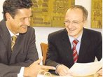 Banken-Fusion steht auf Messers Schneide