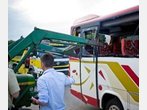 Kirchensittenbach: Traktor rammt Schulbus: Junge (13) tot