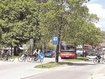 Räder, Busse, Autos: Vor und nach Schulschluss kann es an der B 2 auf Höhe des Gymnasiums zu Stau kommen. Eine neue Ampel soll für Abhilfe sorgen. Foto: Peter Preller Räder, Busse, Autos: Vor und nach Schulschluss kann es an der B 2 auf Höhe des Gymnasiums zu Stau kommen. Eine neue Ampel soll für Abhilfe sorgen. Foto: Peter Preller