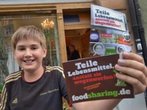 München: Leander Rab-Wunderle eröffnet "Fair-Teiler"-Shop in Kinderzimmer
