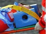 Unfall in Schwabing: Ast trifft Dachdecker am Kopf - schwer verletzt
