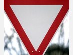 Vorfahrt missachtet - Fahrer tödlich verunglückt