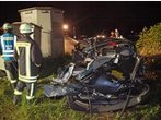 Auto bei Bichl von Zug erfasst