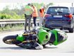 Tödlicher Unfall auf A 99: Motorradfahrer rast in Peugeot