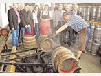 Aus gepichten Holzfässern schmeckt das Bier doppelt gut
