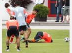 Bayern-Training: Gustavo verletzt am Boden - Neuer stark am Netz