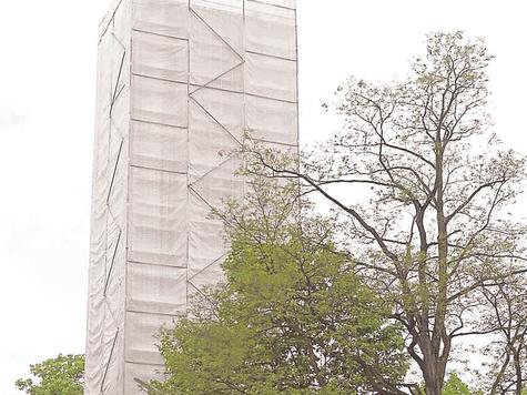 Muss grundlegend saniert werden: der Kirchturm von St. Martin. foto: greif