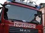 Mutter sperrt Kleinkind versehentlich in Auto ein