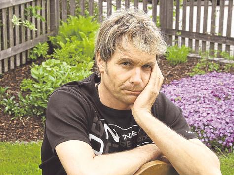 Heftige Zahnschmerzen brachten ihn fast zur Verzweiflung: Dirk Hoffmann aus Schwabniederhofen. Foto: Herold