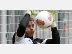 Neuer steht als Elfer-Schütze bereit