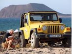 Mietwagen im Urlaub - Tipps vom ADAC für Vertrag und Buchung