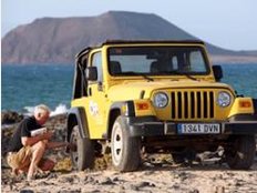 Mietwagen im Urlaub - Tipps vom ADAC für Vertrag und Buchung