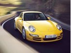 Nagelneuer Porsche auf der A 95 geschrottet