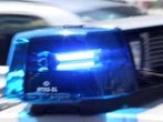 Fürstenfeldbruck: Lkw verliert auf der B 471 Steine