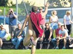 Kreisklasse - Nackter Fan flitzt vor 500 Zuschauern über Fußballplatz