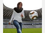 FC-Bayern-Spielerin Lena Lotzen: Shooting in der Allianz Arena