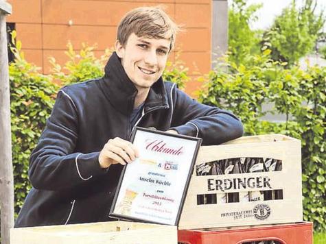 Top-Torj&auml;ger der Bezirksliga:Anselm K&uuml;chle vom VfB Hallbergmoos traf in der abgelaufenen Saison 27-Mal in den Kasten der Gegner.
