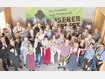 Ihnen schmeckt&rsquo;s schon mal: G&auml;ste und Veranstalter der Isener Volksfestbierprobe. Foto: Huber