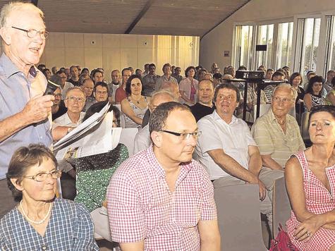 Udo Ricke zweifelt die Solvenz eines der Planungsb&uuml;ros an. Die &bdquo;Alpine Bau&ldquo; sei in die Schlagzeilen geraten. jro