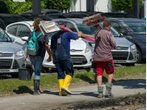 Nach Flut: In Deggendorf können Bewohner in Häuser