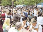 Nach dem Waldfest: Polizei sucht rabiaten Besucher