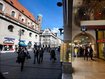 Arbeiter (18) stürzt durch Decke Arbeiter (18) stürzt durch Decke